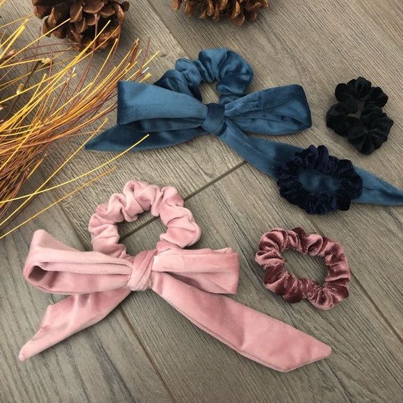 Brandy Melville Accessories - Velvet Hair Bow Scrunchies 5 Pack!!  🎀🎀